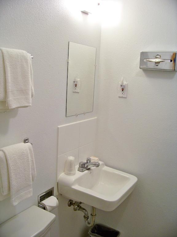 Bell'S Motor Lodge Motel - Спирфиш Номер фото